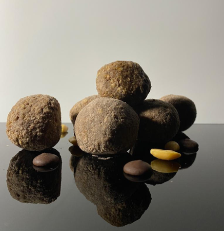 Vegan Dark Chocolate And Peanut Protein Balls